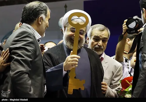 کسانی که فکر می کنند کلید روحانی برای حل مشکلات اقتصادی ب