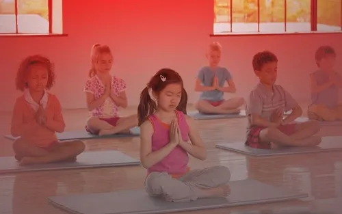 تمرینات یوگا به کودکان رسید!!؟