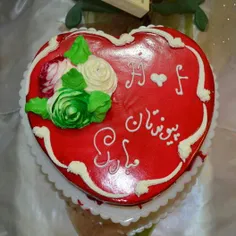 اینم کیک عروسی دوستم