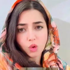 واقعا چجوری به این بنده خدا بگن اخه؟؟؟؟🤔 