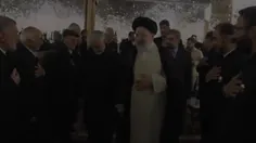 🔰 لحظه اعطای عنوان خادمی امام رضا علیه‌السلام به سردار شه