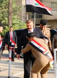 وزیر کشور عراق رفته توی یه حوزهٔ رأی گیری، 