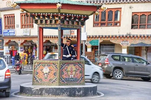 در پایتخت بوتان هیچگونه چراغ راهنمایی و رانندگی ای وجود ن