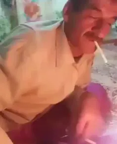 وقتی نعشه ای و نمیفهمی دور و برت چی میگذره  😂