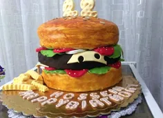 همبرگر از نوع کیک تولد...سفارشی دیروز