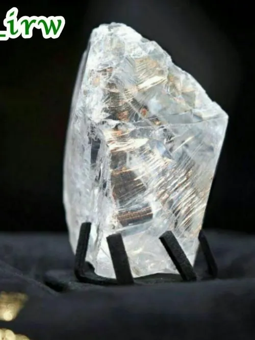 رونمایی از گران ترین الماس جهان در پاریس