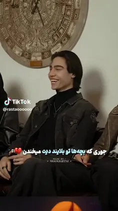 اسکار بهترین خنده:نیوشا.وینی🤣🤣🤣