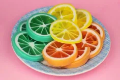 صابون لیمویی یا دیگر صابون های زیبا، برای جذب کودکان به ش