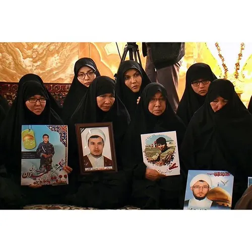 دیدار عیدانه جمعی از خانواده های شهدای افغانستانی مدافع ح