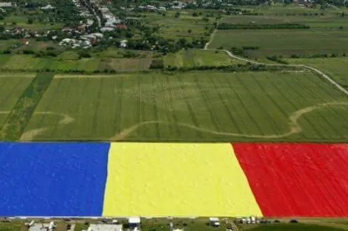 رومانی رکورد بزرگترین پرچم ملی جهان را در اختیار دارد.
