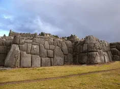 دیوار Sacsayhuaman از آثار بجا مانده از دوران اینکاها در 