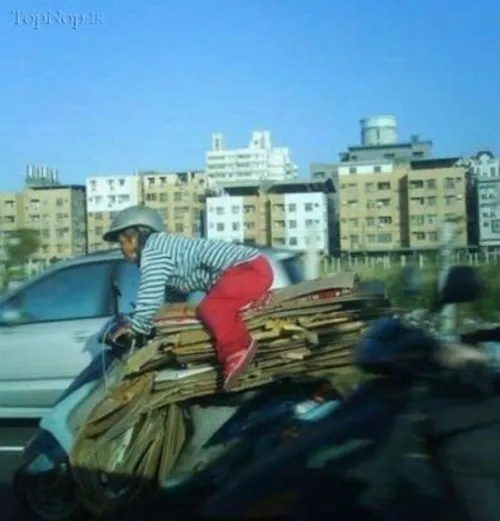 به این میگن موتور سواری پر از هیجان