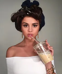 #selenagomez