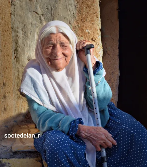 نیازی به تمنای تبسم نبود