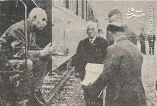 روزنامه های غربی در آن زمان نوشتند که شاه ایران راه آهنی 