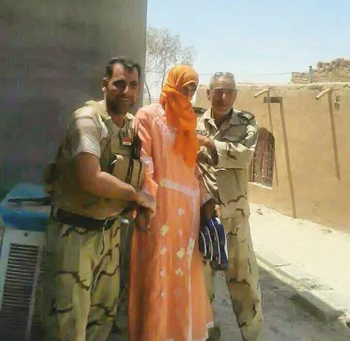 دستگیری یه داعشی با لباس زنانه