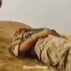فیلمی از مدافعین حرم ...اینطوری جون دادن که داعش نیاد به ناموس مون تعدی  کنه و کشورو به اشوب بکشه ولی بعضیا آغوش رایگان و ناموس بازی میکنن و افتخارشون به همینه