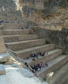 این بنای تاریخی در کشور پرو قرار دارد اما این پله های بلن
