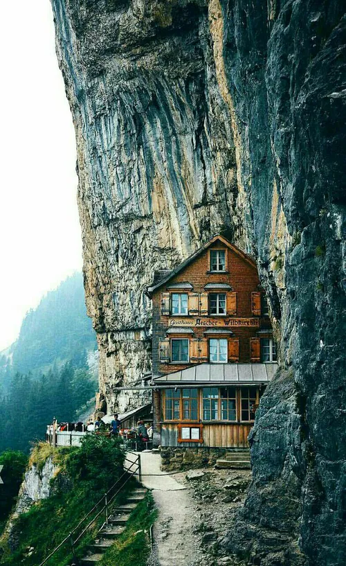 هتلی رویایی در دل کوهستان های کشور سوئیس
