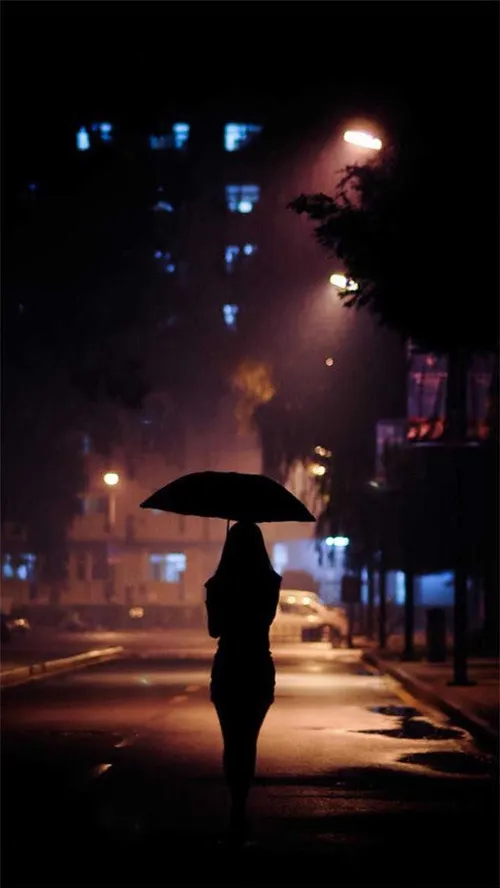عاشق که نباشی حس باران را نمیفهمی