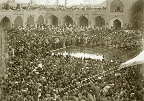 نمایی از مراسم عزاداری سالار شهیدان در اصفهان زمان قاجار