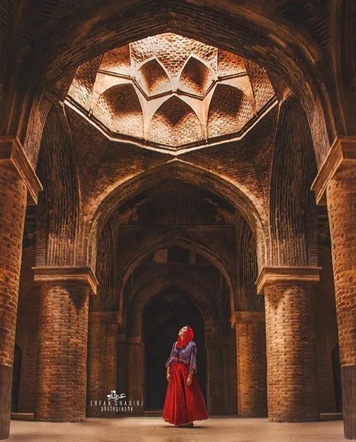 معماری منحصر به فرد مسجد جامع عتیق در اصفهان این مسجد زیب