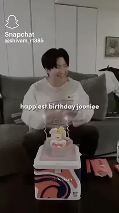 Happinest birthday jooniee 🎊🎈🥳🎂🎉😘