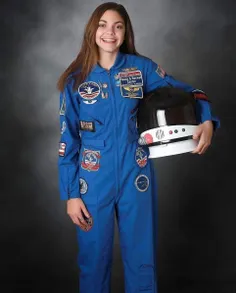 الیسا کارسنِ ۱۸ساله، داره برای سفر به مریخ در سال ۲۰۳۳ آم