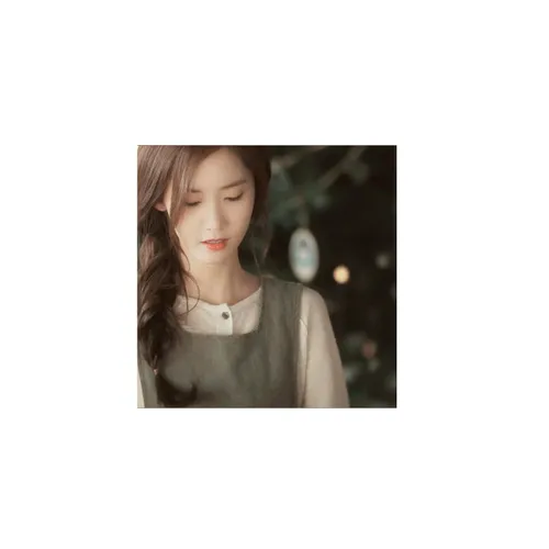 YOONA~•~💐 🌺 yoona