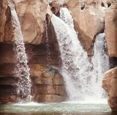آبشار افرینه آبشاری عریض و پر آب در کنار روستای افرینه در