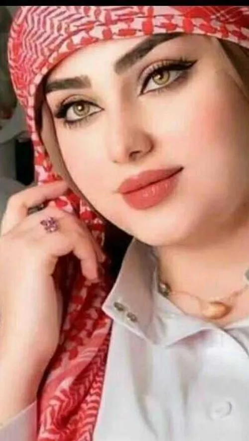 تصاویر جذاب دنی زلزله😍