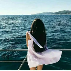 در قلب هر دختر یک دریا راز هست که هرگز نمی زاره تو توی او