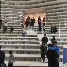 یکی از کتابخانه های چین با طراحی حیرت انگیز