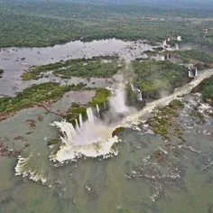 آبشار گئوائیرا آبشاری است در کشور برزیل که تنها طی 1 ثانی