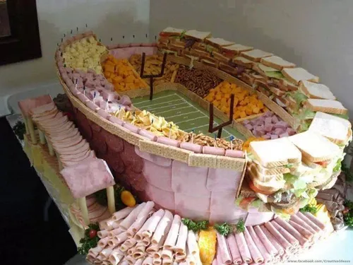 استادیوم ساندویچی.کی دوست داره با سر بره تو این استادیوم؟