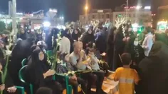 🎥 مردمِ #کرمان در سوگ رئیس‌جمهور شمع روشن کردند