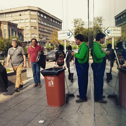 dailytehran Tehran Iran dailypic reflection day people si