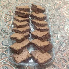 براونی (١٢ عدد):🍩 