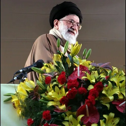 امام خامنه ای :