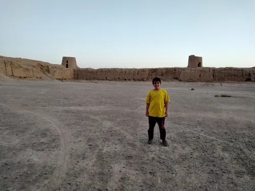 قلعه نوش آباد (آران و بیدگل)