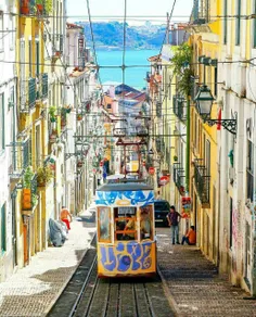 تصویری از خیابانی زیبا در لیسبون #پرتغال