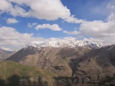 رشته کوه زاگرس،یکی از قلل اشترانکوه در مسیر دریاچه گهر شه