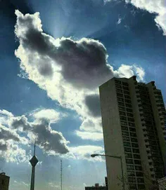 ابری شبیه نقشه ایران در تهران