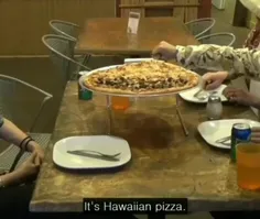 وای جوریکه تا تهیونگ پیتزا رو انداخت خنده از صورت جونگکوک
