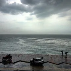 و روز بارانی ساحل زیبای خلیج فارس 