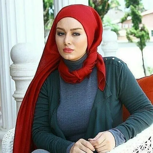 ‏وقتی ازش متنفری و دلتنگش میشی همونجا تهِ دوست داشتنه...