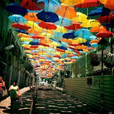 کوچه چترها . کوچه ای در پاریس-فرانسه