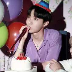 🦋🍫🎀✨🌈🎉🎉🎈Happy birthday J-Hope