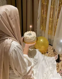 ایده ژست برای روز تولدتون ‌🥳این زیر روهم بخونید 👇🏻