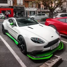 AstonMartin-Vantage_GT8